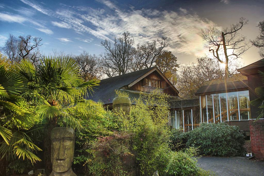 Marwell Hotel Winchester South Exterior photo